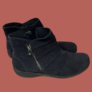Clarks Collection Suede Leather Ankle Boots. #15.